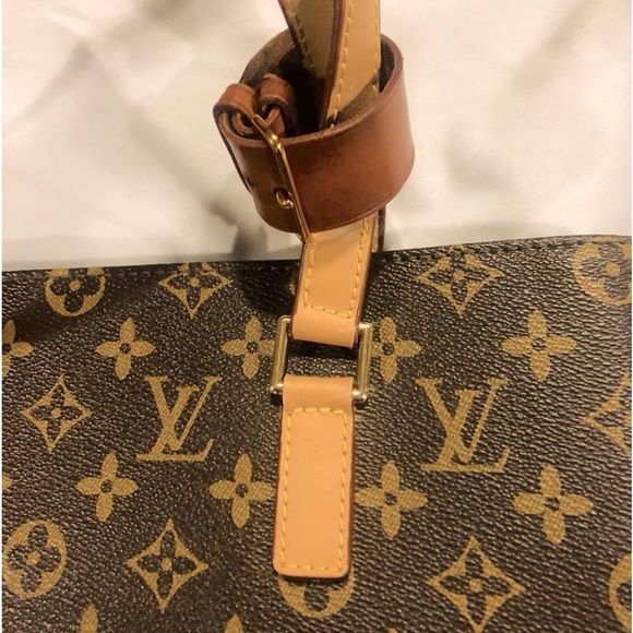 🌸Louis Vuitton🌸Strap / Cuff Holder🌸Measurements in Description🌸 - Picture 2 of 11
